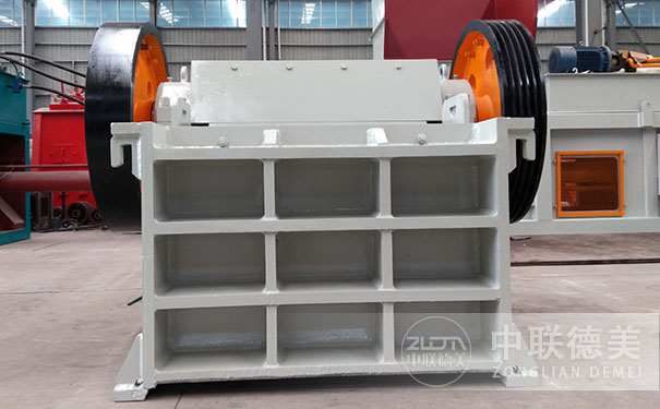 雙輥破碎機(jī)哪里好,哪里有賣的？