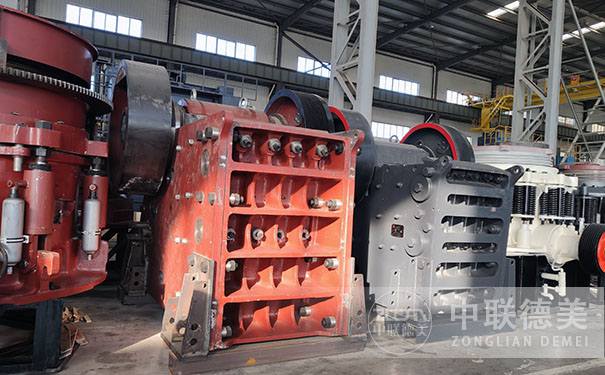 移動(dòng)制砂機(jī)廠家哪個(gè)好？