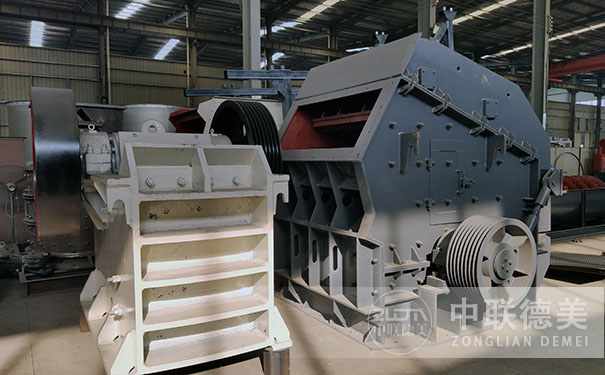 移動(dòng)制砂機(jī)