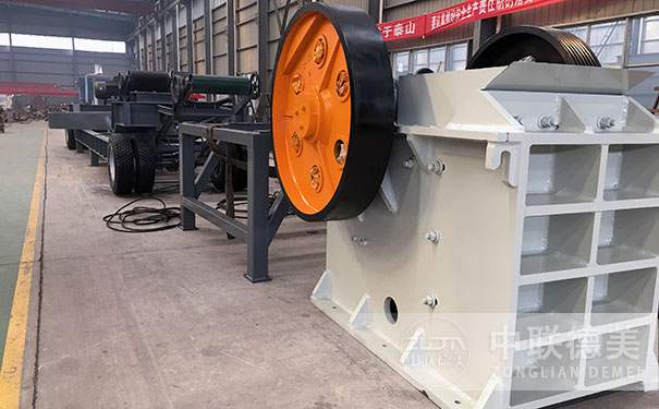 移動(dòng)制砂機(jī)