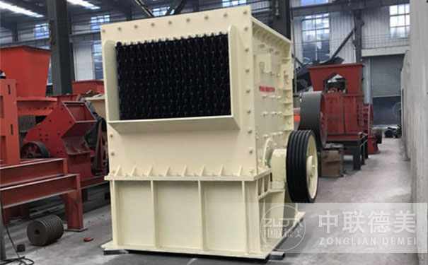 立式板錘制砂機(jī)廠家哪個好？